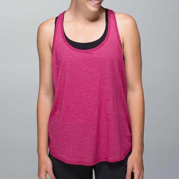 Lululemon 105 F Singlet  - Picture 1 of 5